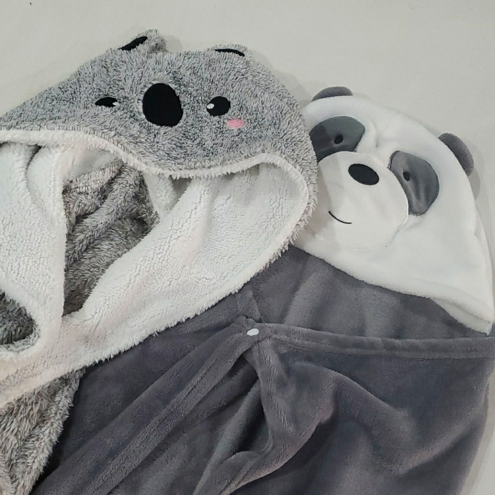 Super soft bundle blanket and robe